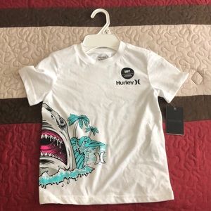 T-shirt for children new for children between 4-5 years old size S. Hurley.